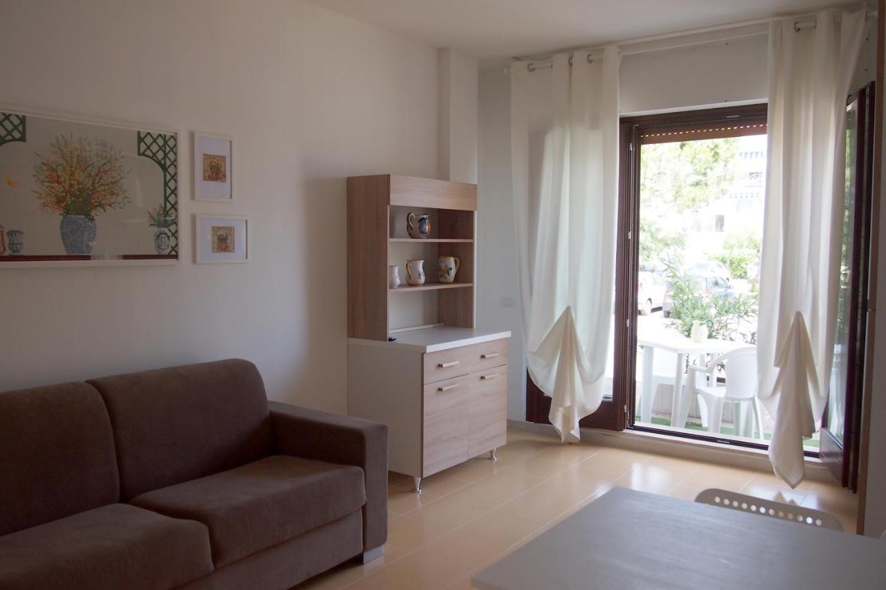 Le Rose Beach & Suites Appartamenti Fronte Mare A Villarosa Martinsicuro Esterno foto