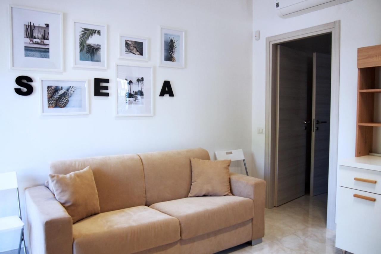 Le Rose Beach & Suites Appartamenti Fronte Mare A Villarosa Martinsicuro Esterno foto