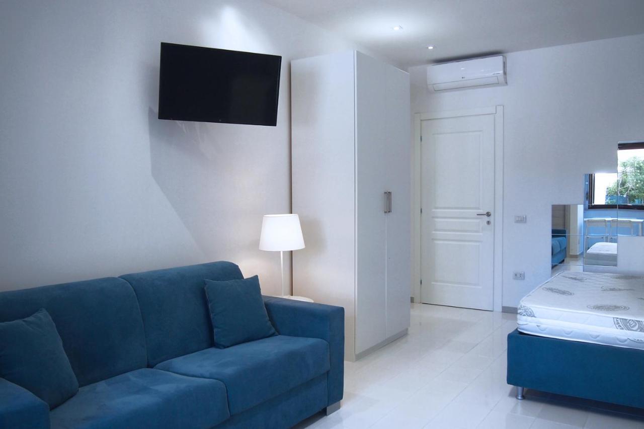 Le Rose Beach & Suites Appartamenti Fronte Mare A Villarosa Martinsicuro Esterno foto