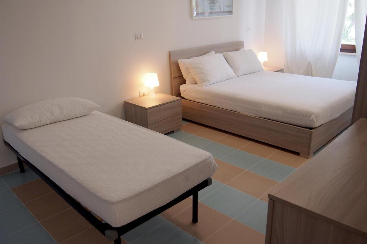 Le Rose Beach & Suites Appartamenti Fronte Mare A Villarosa Martinsicuro Esterno foto