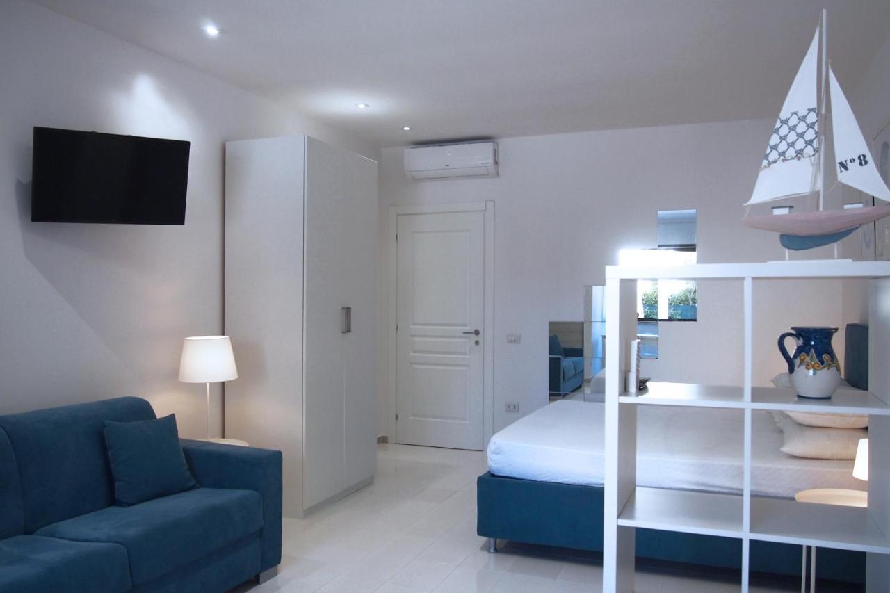 Le Rose Beach & Suites Appartamenti Fronte Mare A Villarosa Martinsicuro Esterno foto